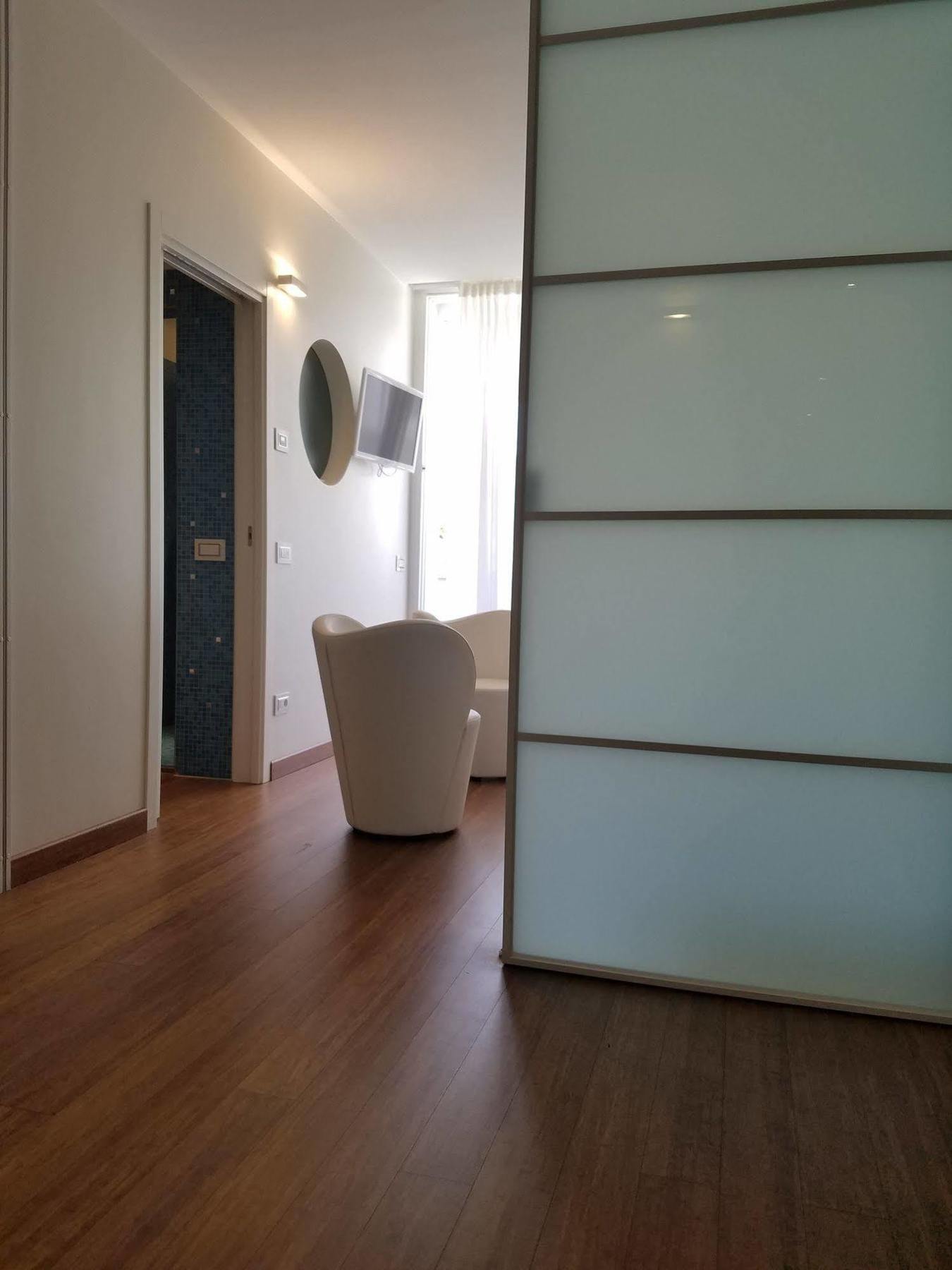T-Suite Hotel Riccione Esterno foto