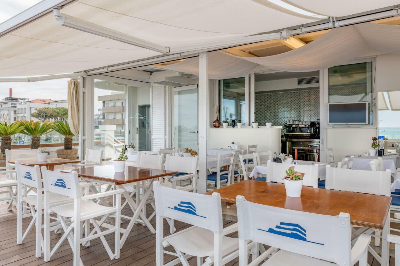 T-Suite Hotel Riccione Esterno foto
